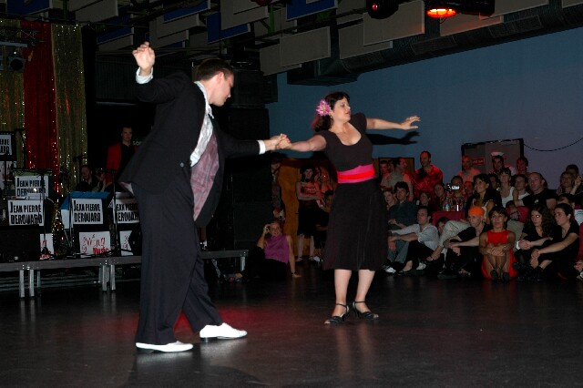 min 2005 11 12 fous swing 186